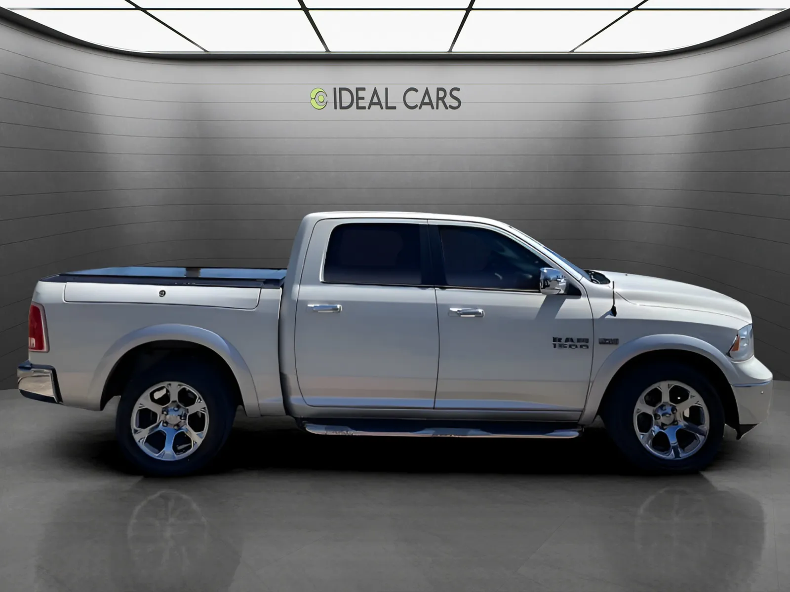 2016 RAM Ram 1500 Pickup Laramie - Photo 4