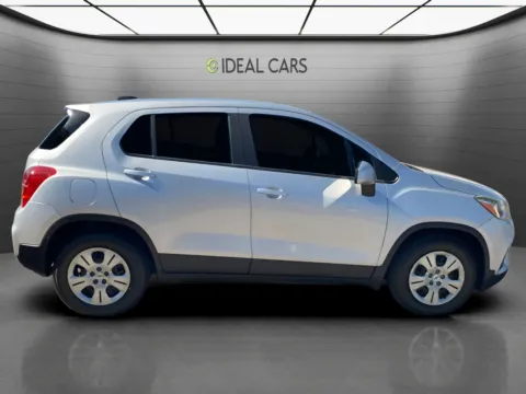 More photos of 2017 Chevrolet Trax LS at Ideal Cars - Apache Junction, AZ