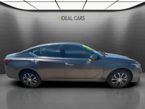 More photos of 2021 Nissan Altima 2.5 S at Ideal Cars - Apache Junction, AZ
