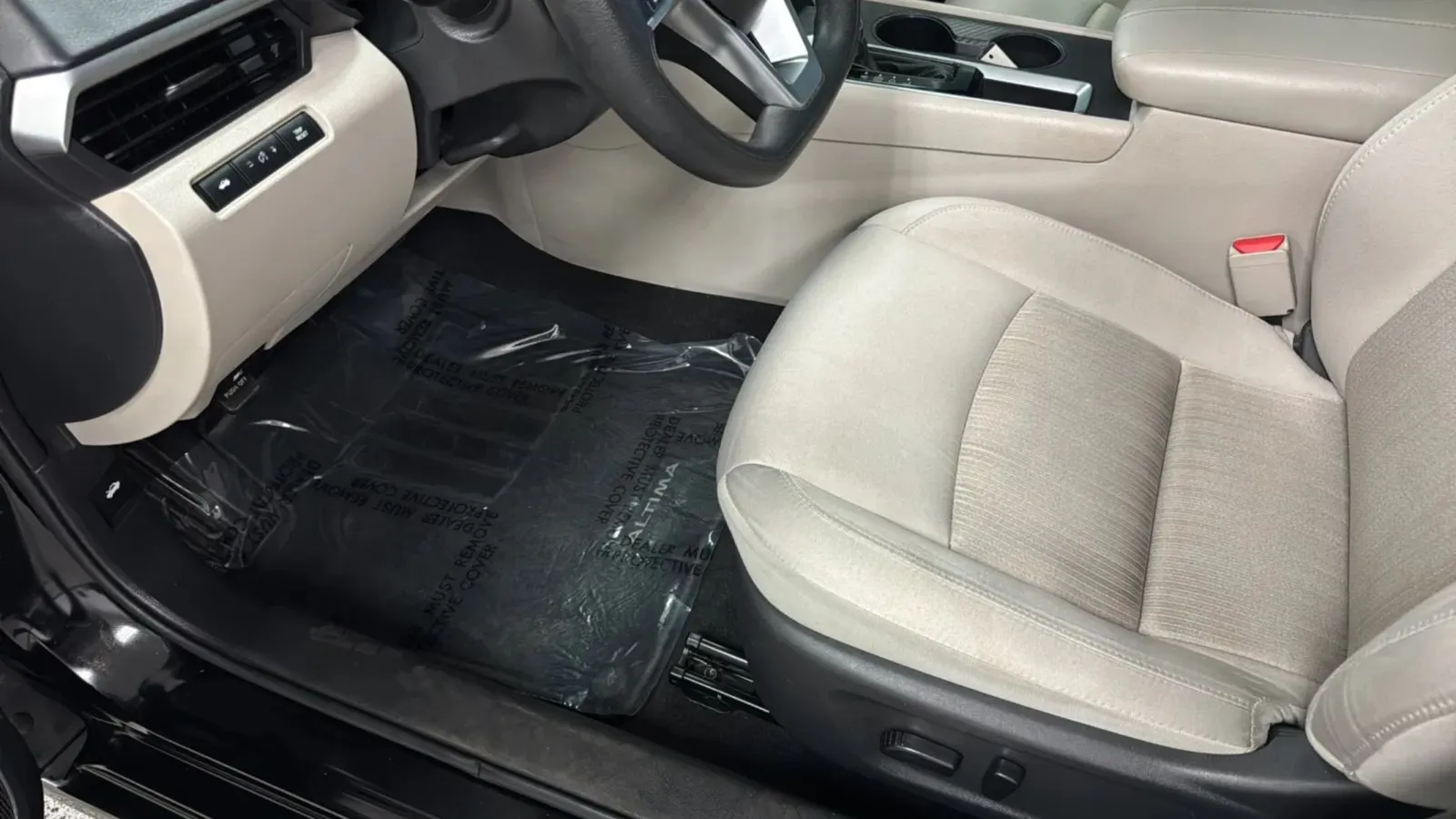 Nissan Altima photo 25