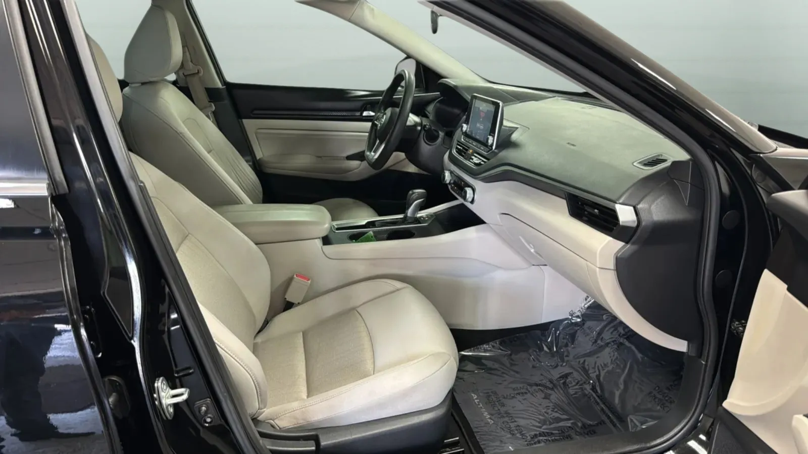 Nissan Altima photo 24
