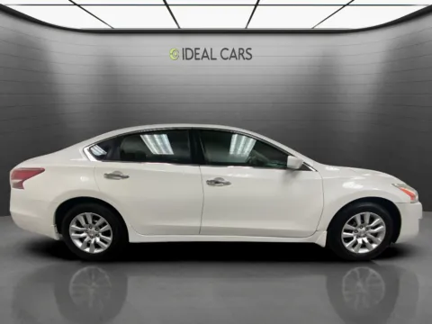 More photos of 2013 Nissan Altima at Ideal Cars - Apache Junction, AZ