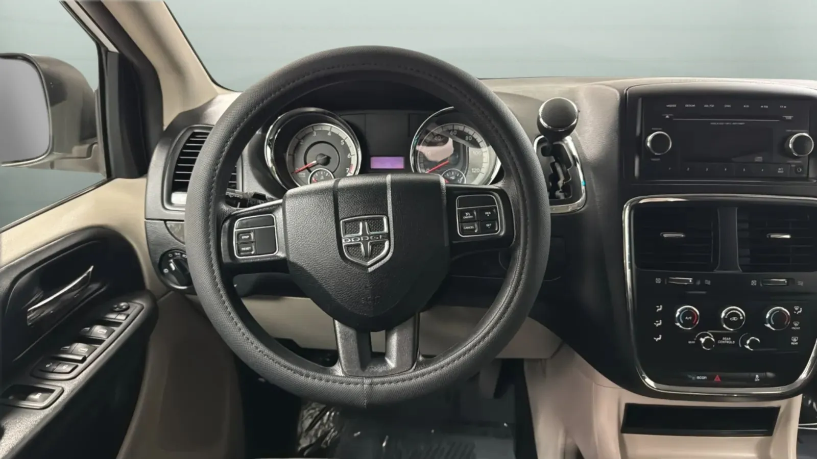 Dodge Grand Caravan photo 10