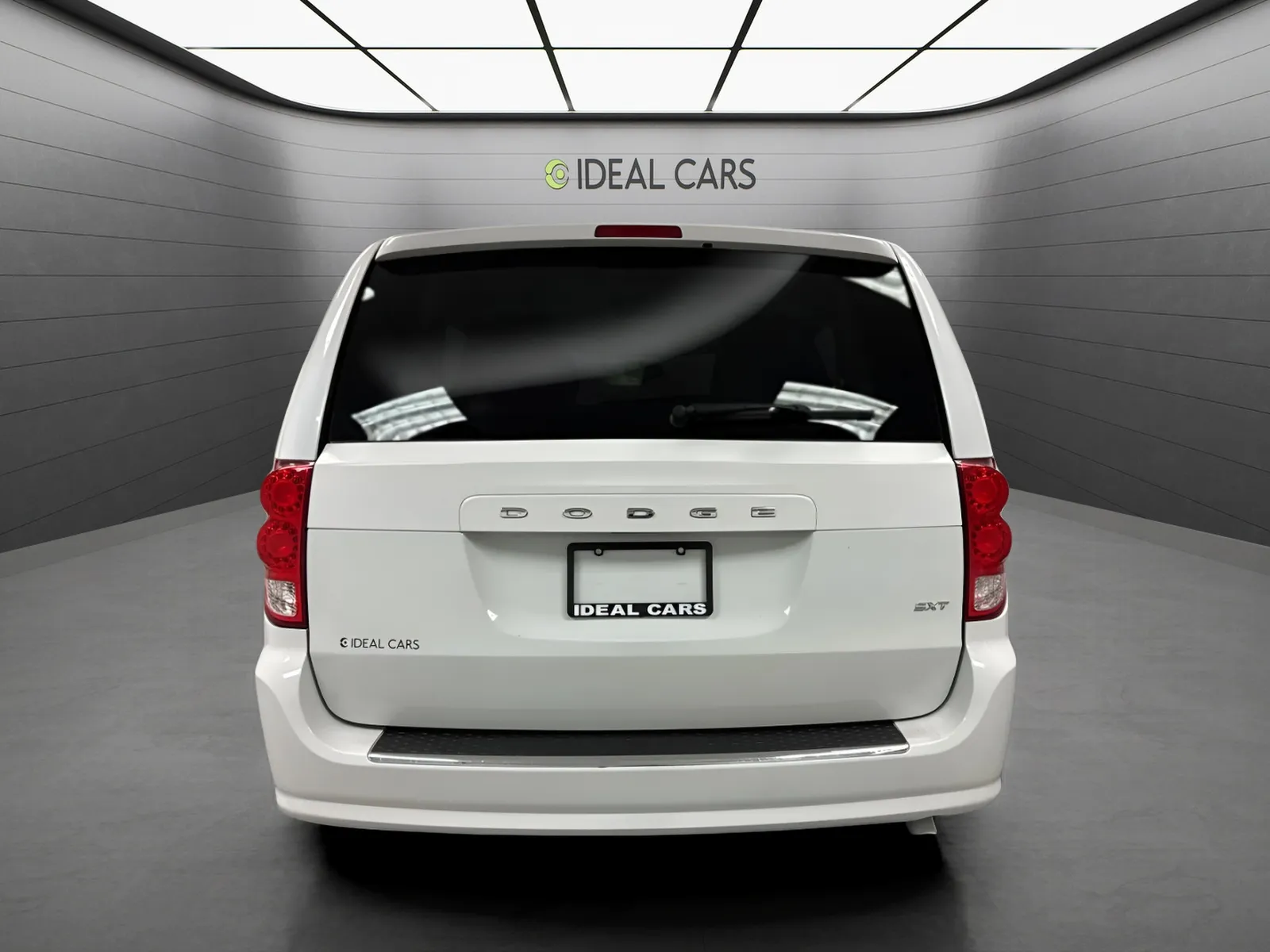 Dodge Grand Caravan photo 6