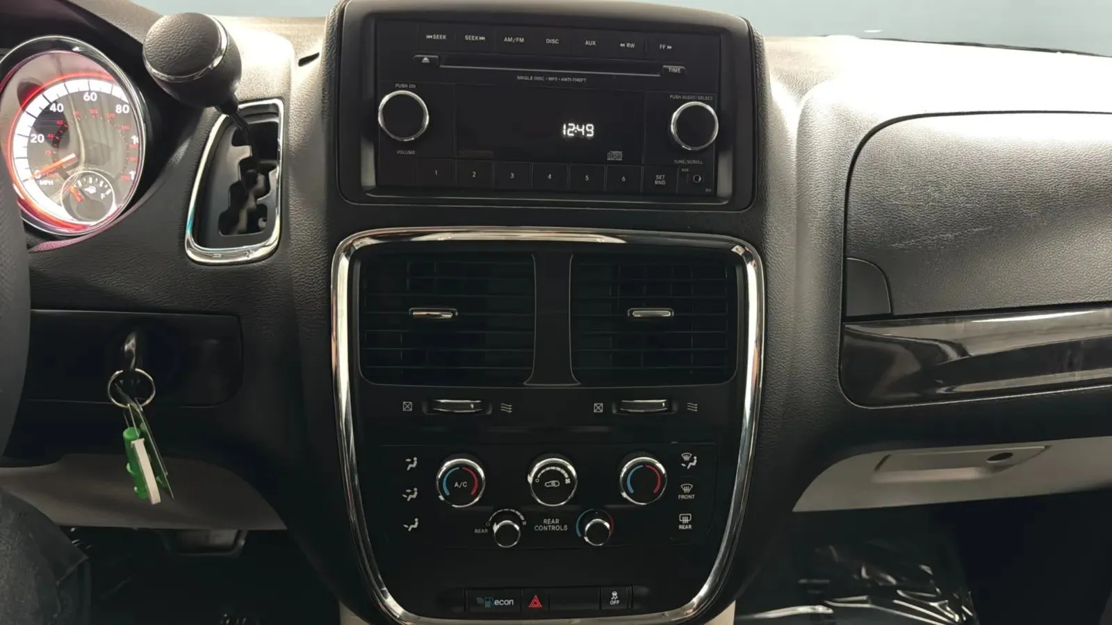 Dodge Grand Caravan photo 14