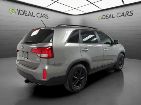 More photos of 2015 Kia Sorento LX at Ideal Cars - Apache Junction, AZ