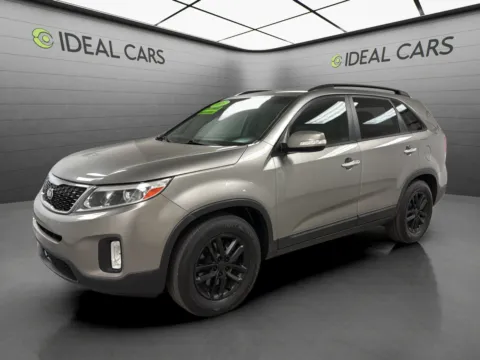 Gray 2015 Kia Sorento LX for sale in Apache Junction, AZ