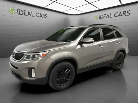 Gray 2015 Kia Sorento LX for sale in Apache Junction, AZ