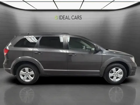 More photos of 2016 Dodge Journey SE at Ideal Cars - Apache Junction, AZ