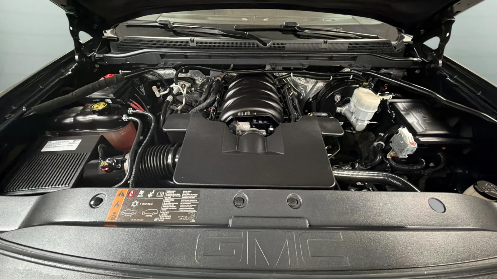 GMC Sierra photo 10