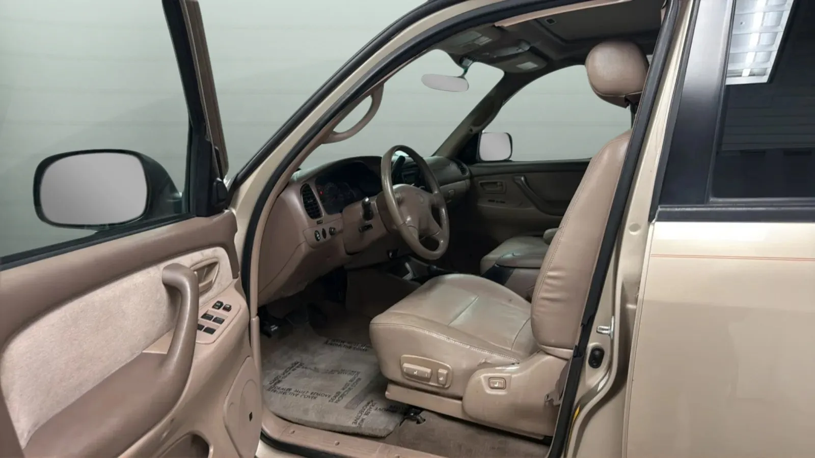 Toyota Sequoia photo 19