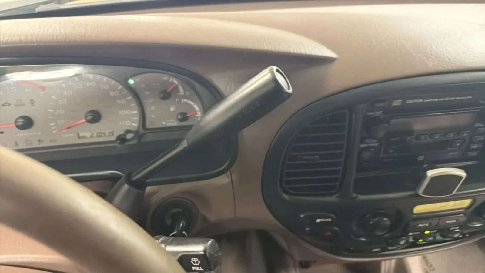Toyota Sequoia photo 12
