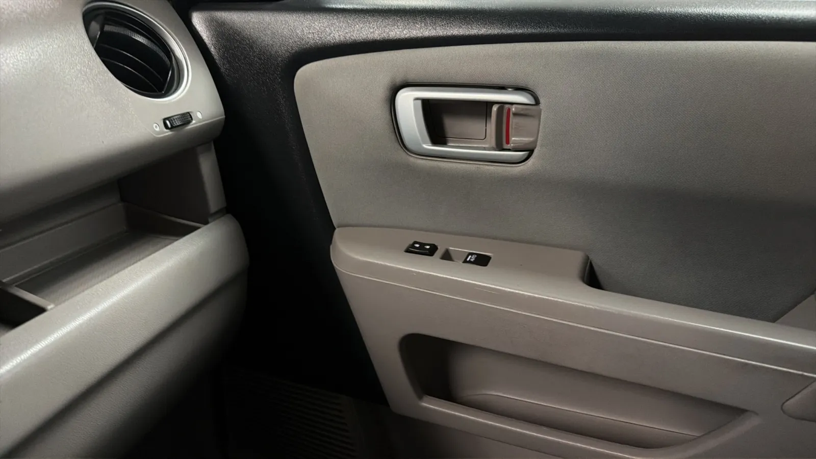 Honda Pilot photo 16