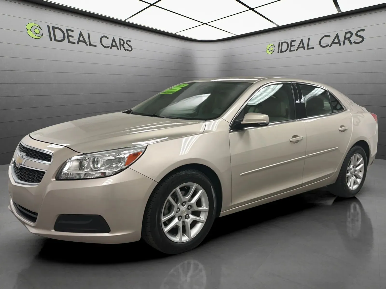 Gold 2013 Chevrolet Malibu LT for sale in Apache Junction, AZ