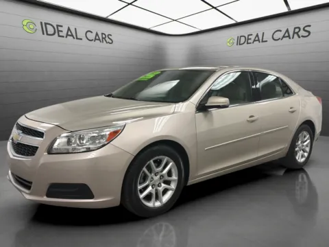 Gold 2013 Chevrolet Malibu LT for sale in Apache Junction, AZ