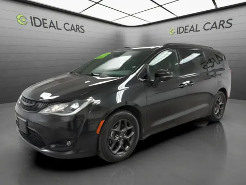 Black 2019 Chrysler Pacifica Limited for sale in Apache Junction, AZ