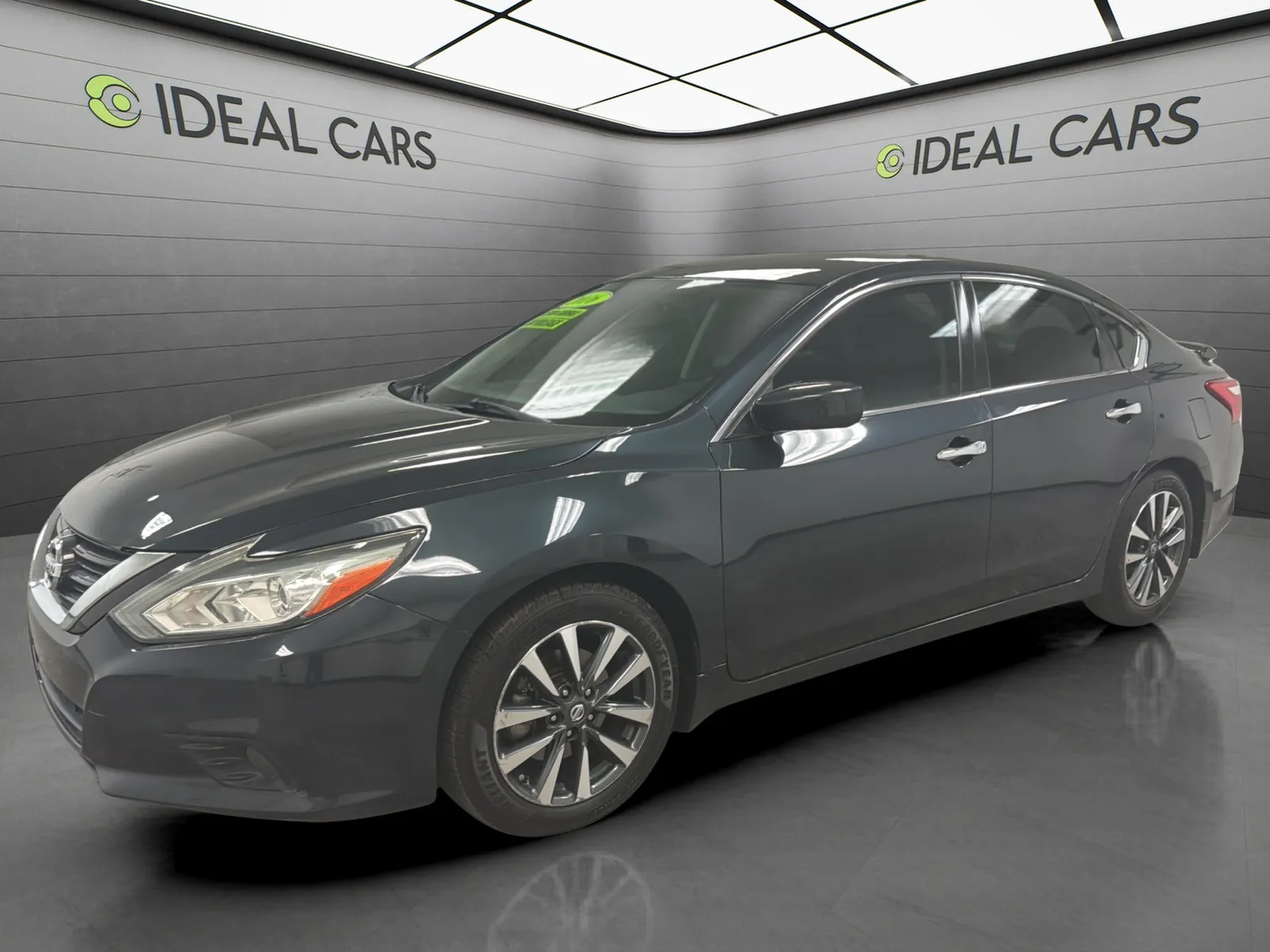 Gray 2016 Nissan Altima 2.5 SV for sale in Apache Junction, AZ