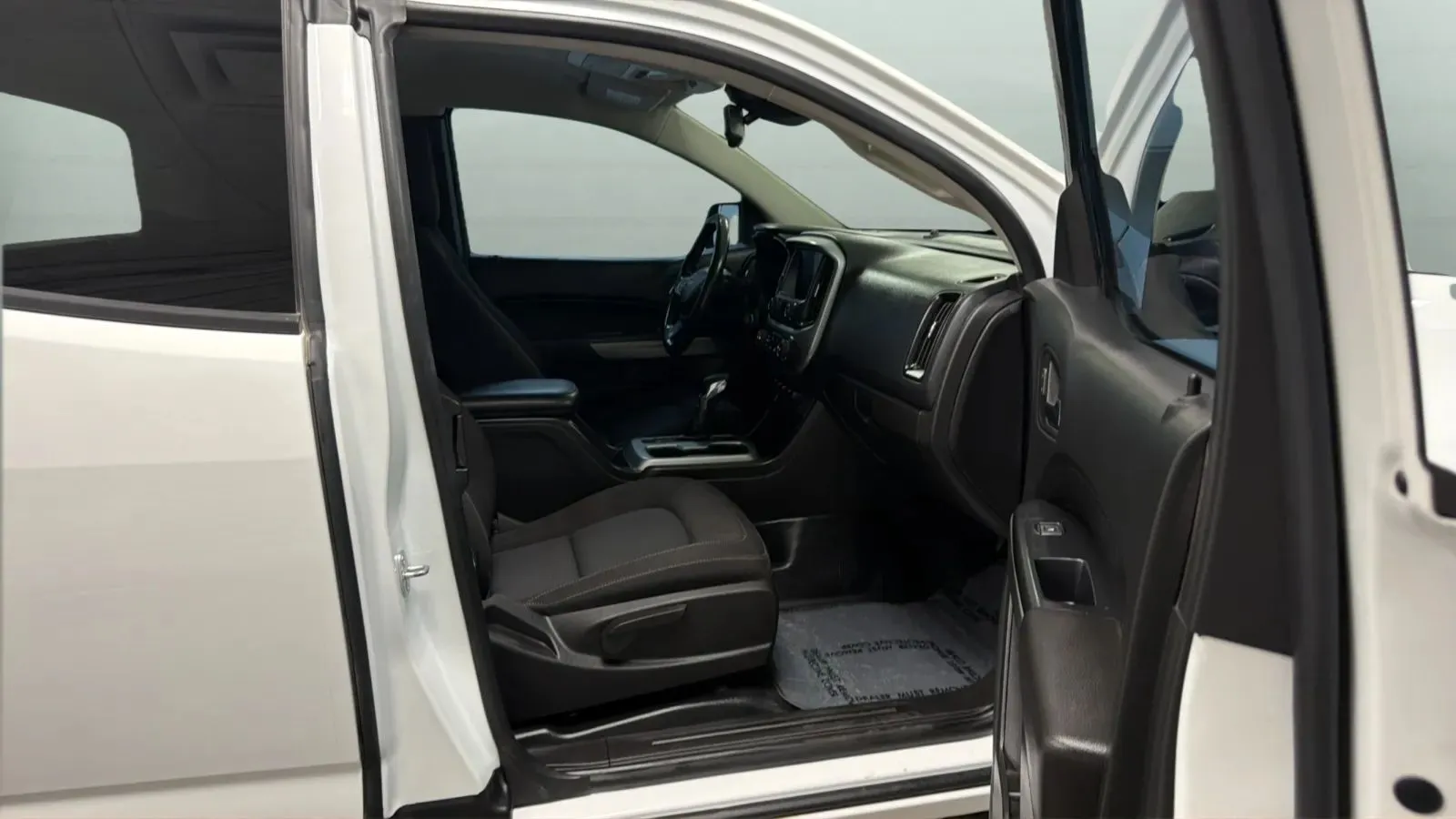 Chevrolet Colorado photo 20