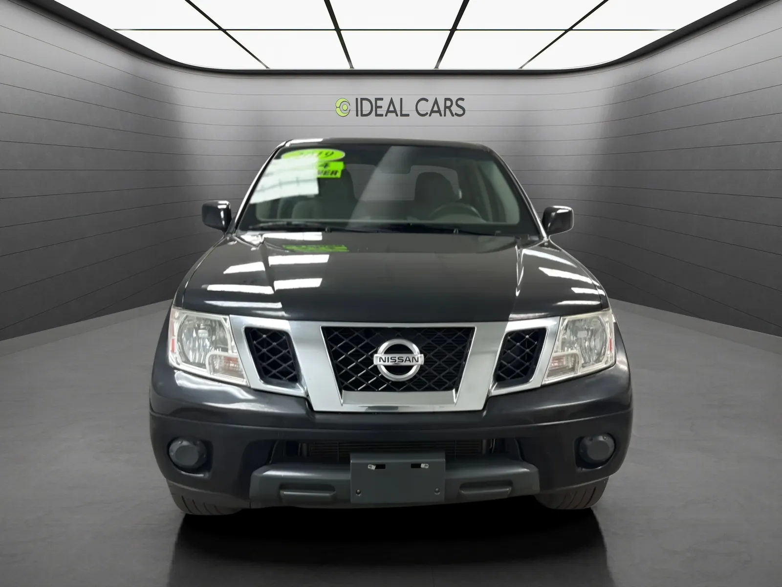 Nissan Frontier photo 2