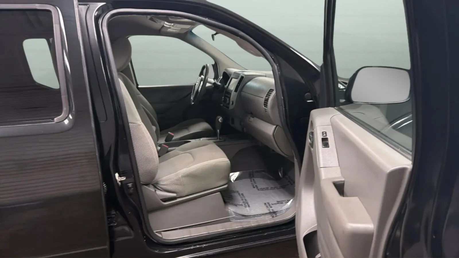 Nissan Frontier photo 21