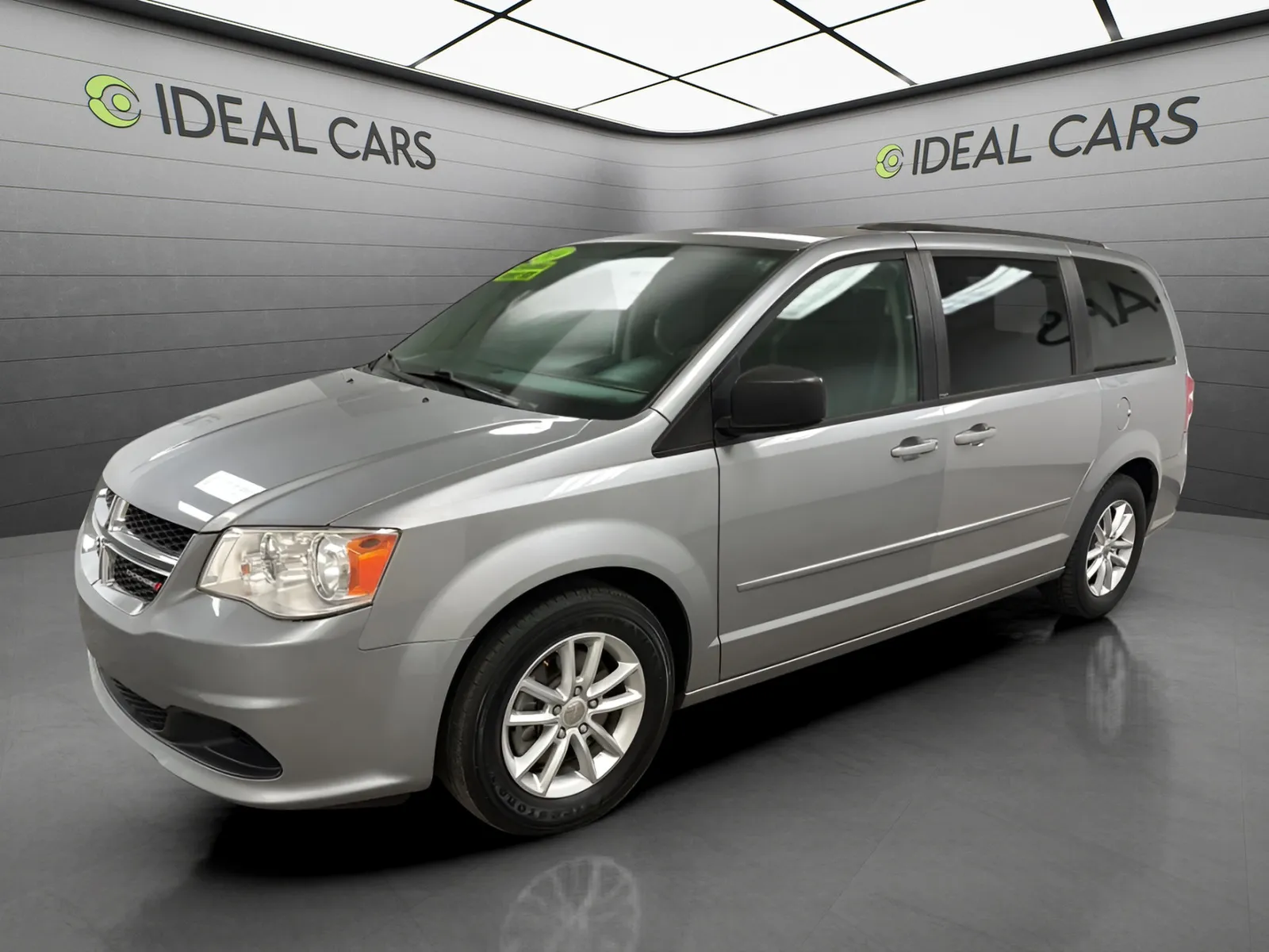 Silver 2014 Dodge Grand Caravan SXT for sale in Apache Junction, AZ