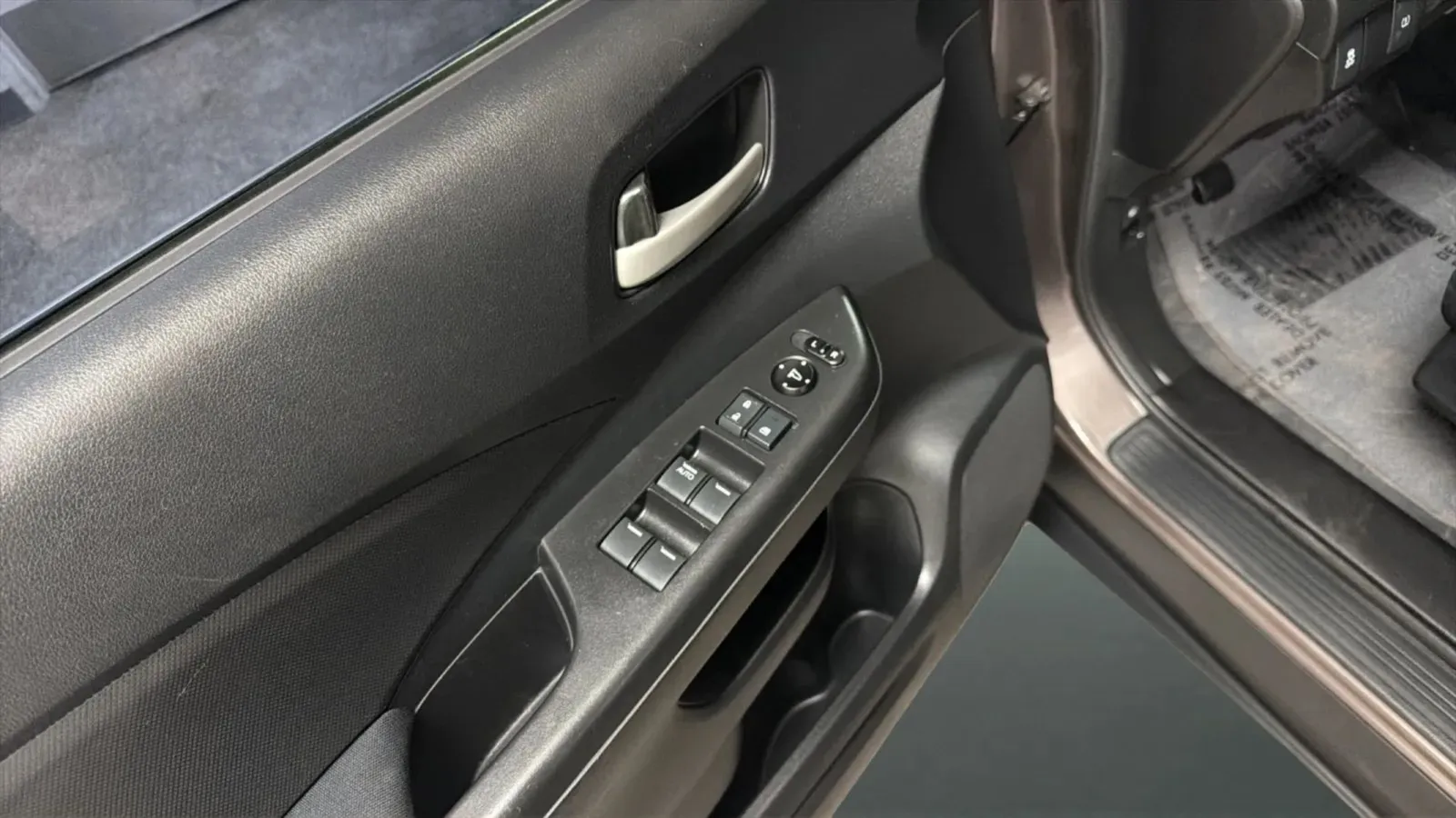 Honda CR-V photo 16