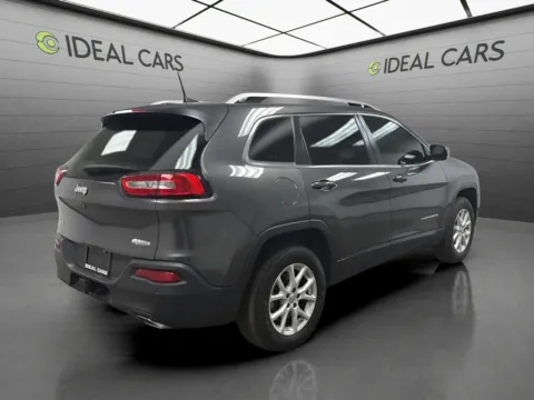 More photos of 2018 Jeep Cherokee Latitude Plus at Ideal Cars - Apache Junction, AZ