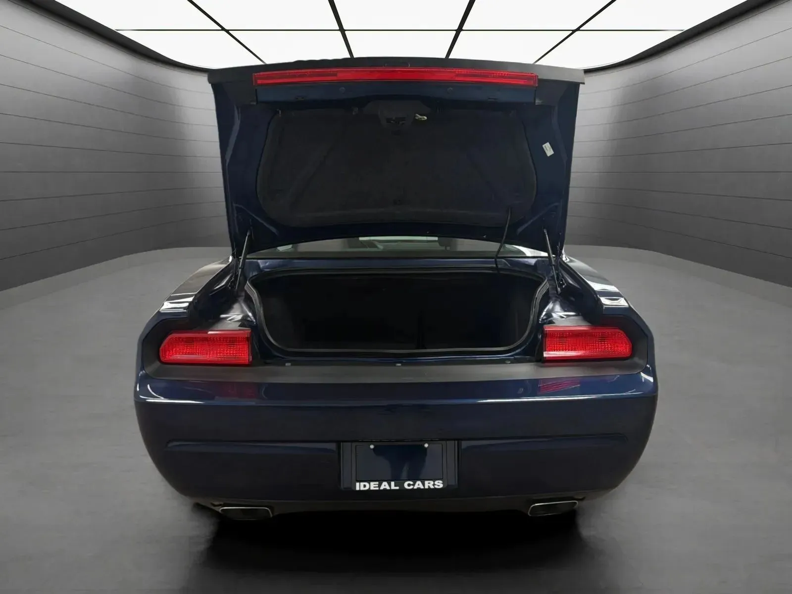 Dodge Challenger photo 16