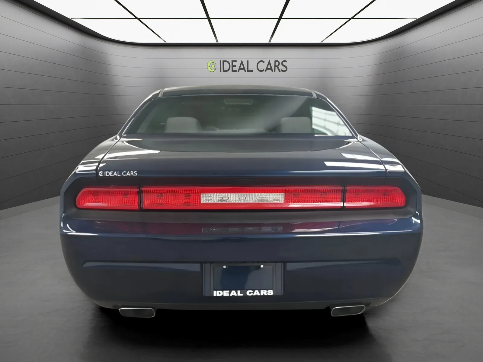 Dodge Challenger photo 7