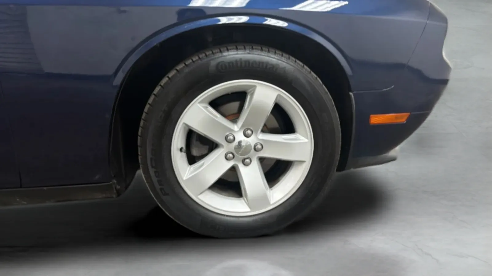 Dodge Challenger photo 23