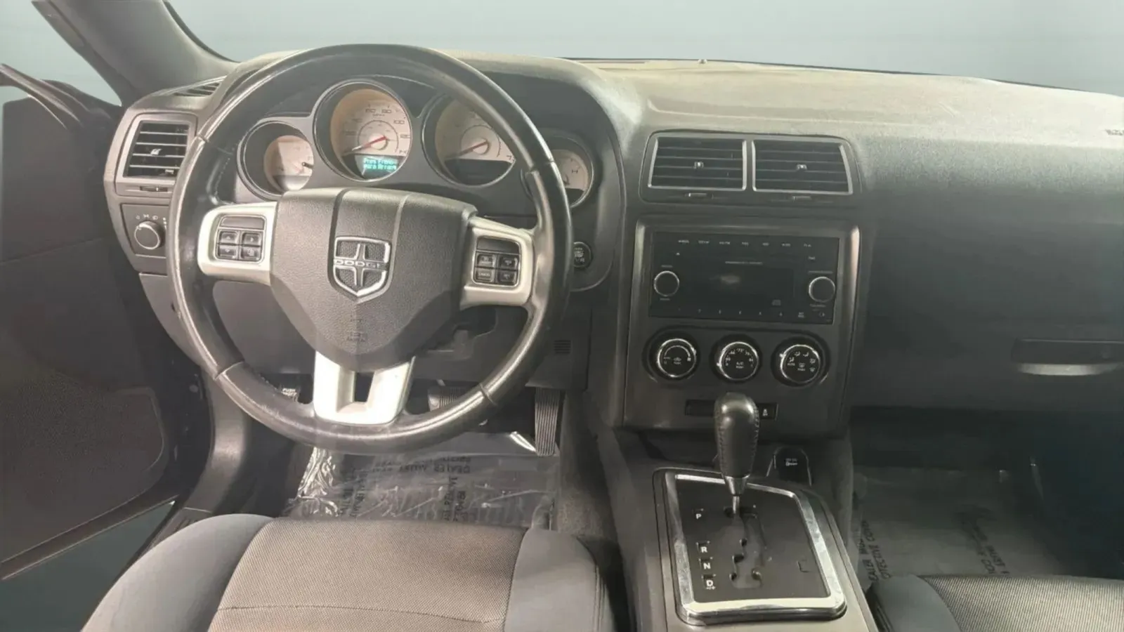 Dodge Challenger photo 21