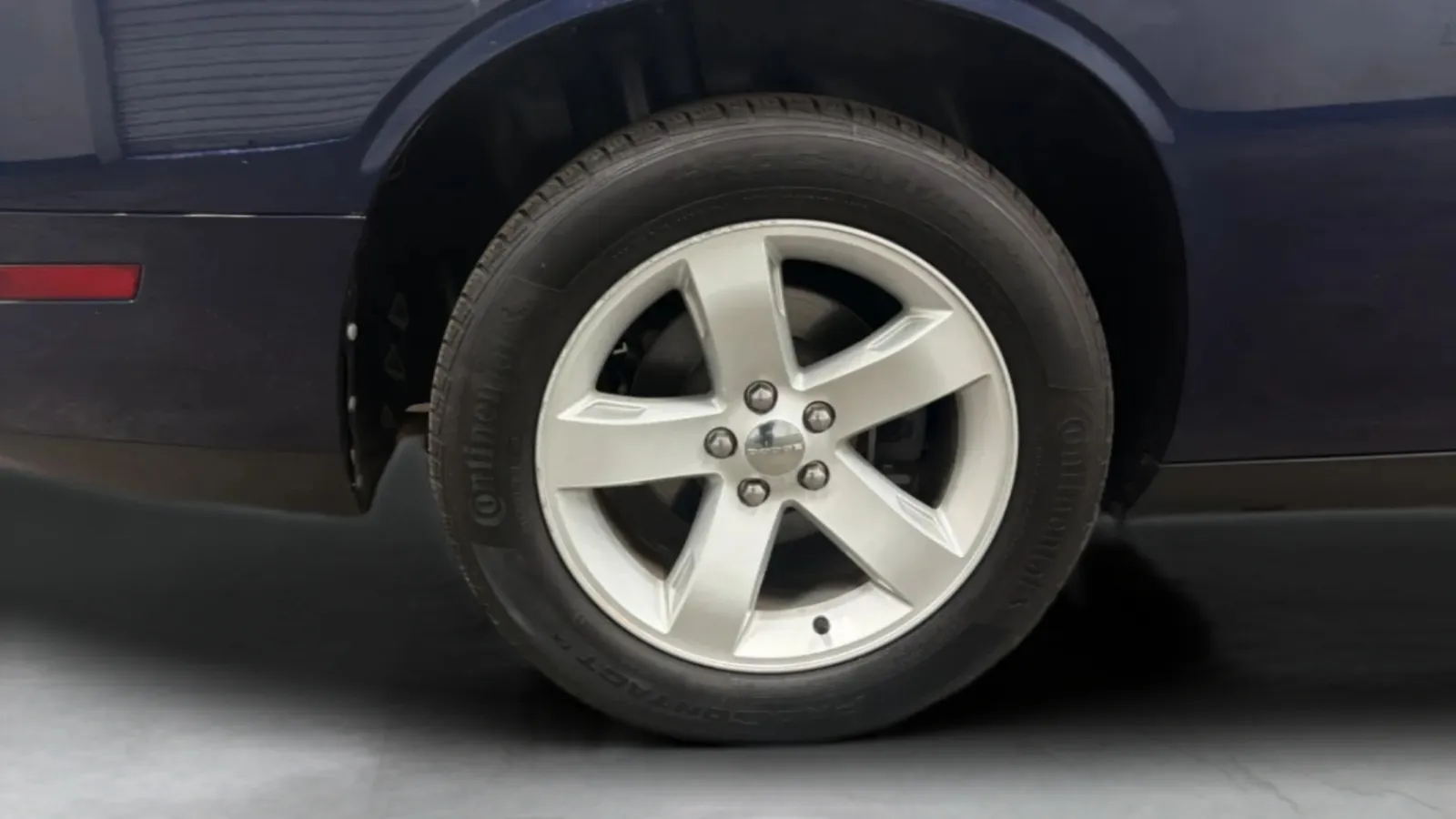 Dodge Challenger photo 24