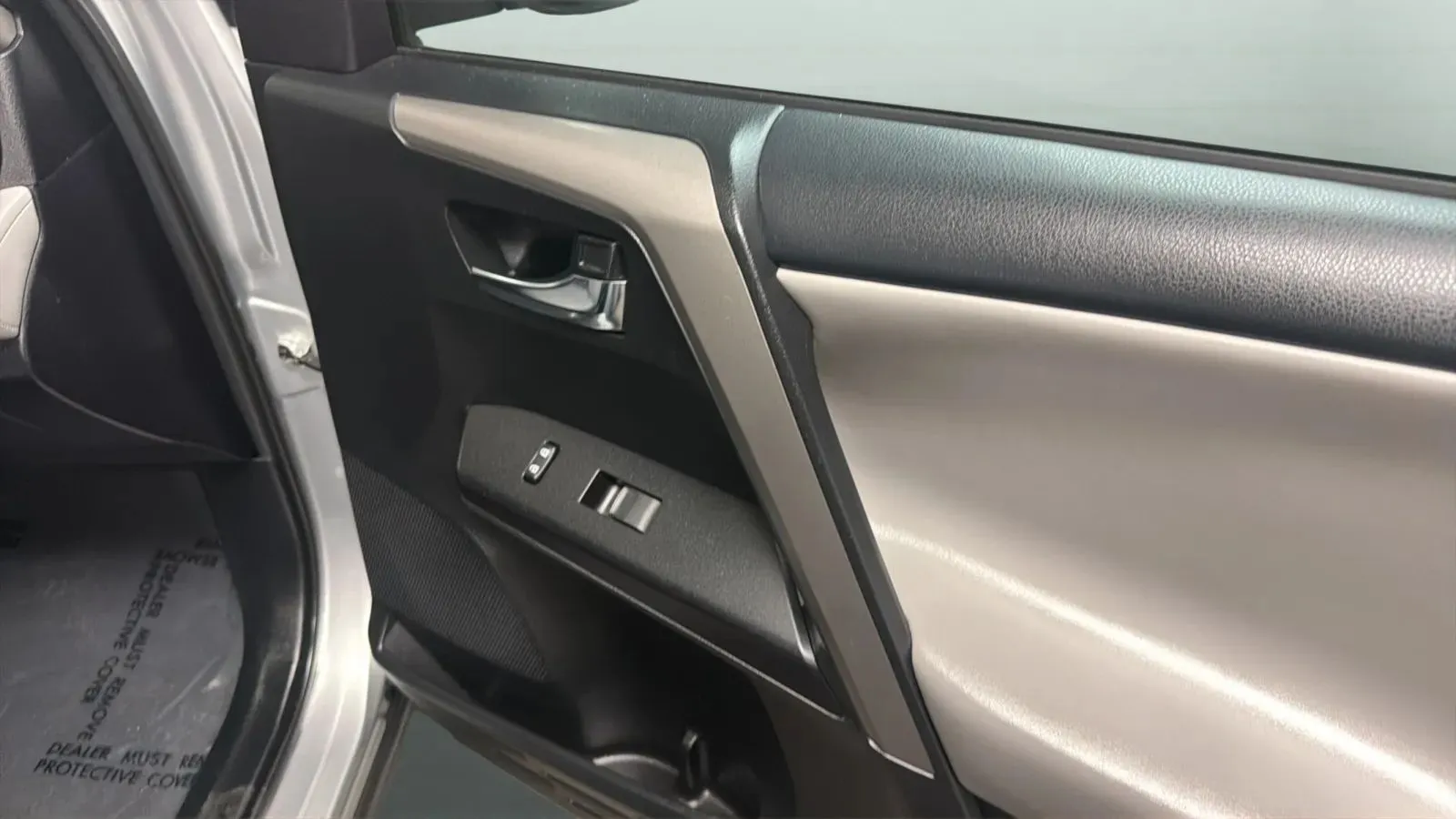 Toyota RAV4 photo 19