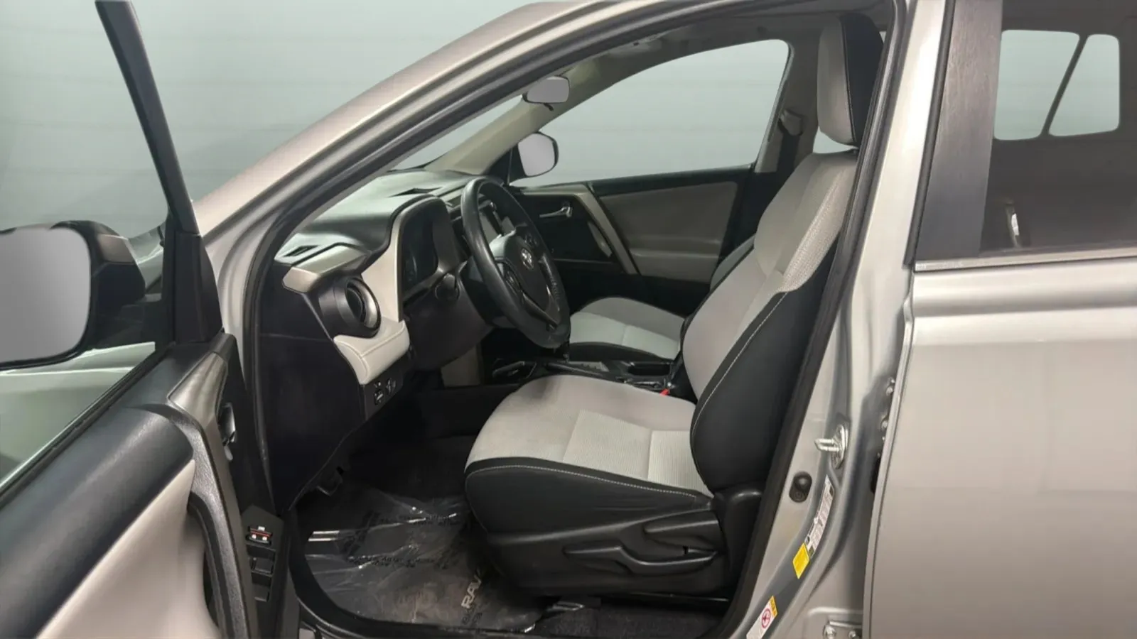 Toyota RAV4 photo 21
