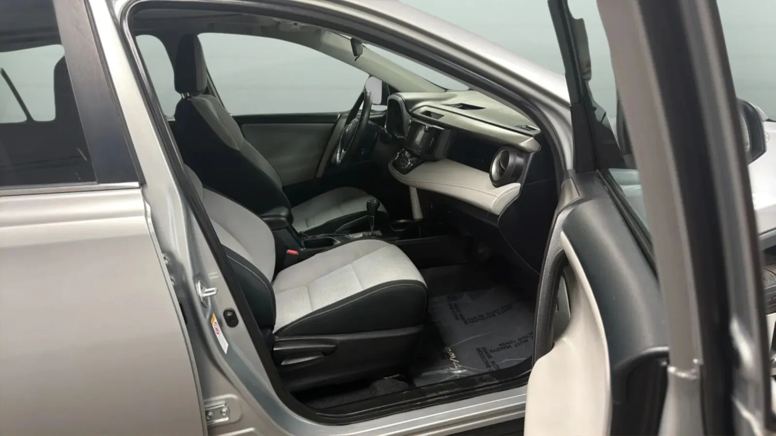 Toyota RAV4 photo 22