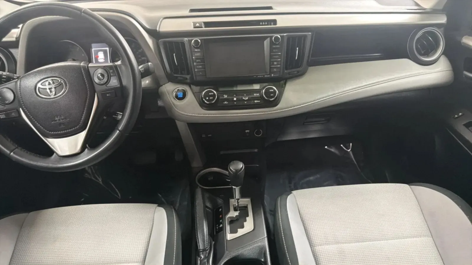 Toyota RAV4 photo 17