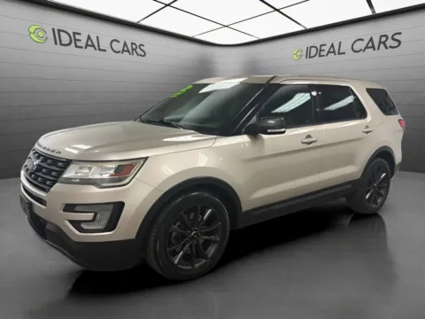 Beige 2017 Ford Explorer XLT for sale in Apache Junction, AZ