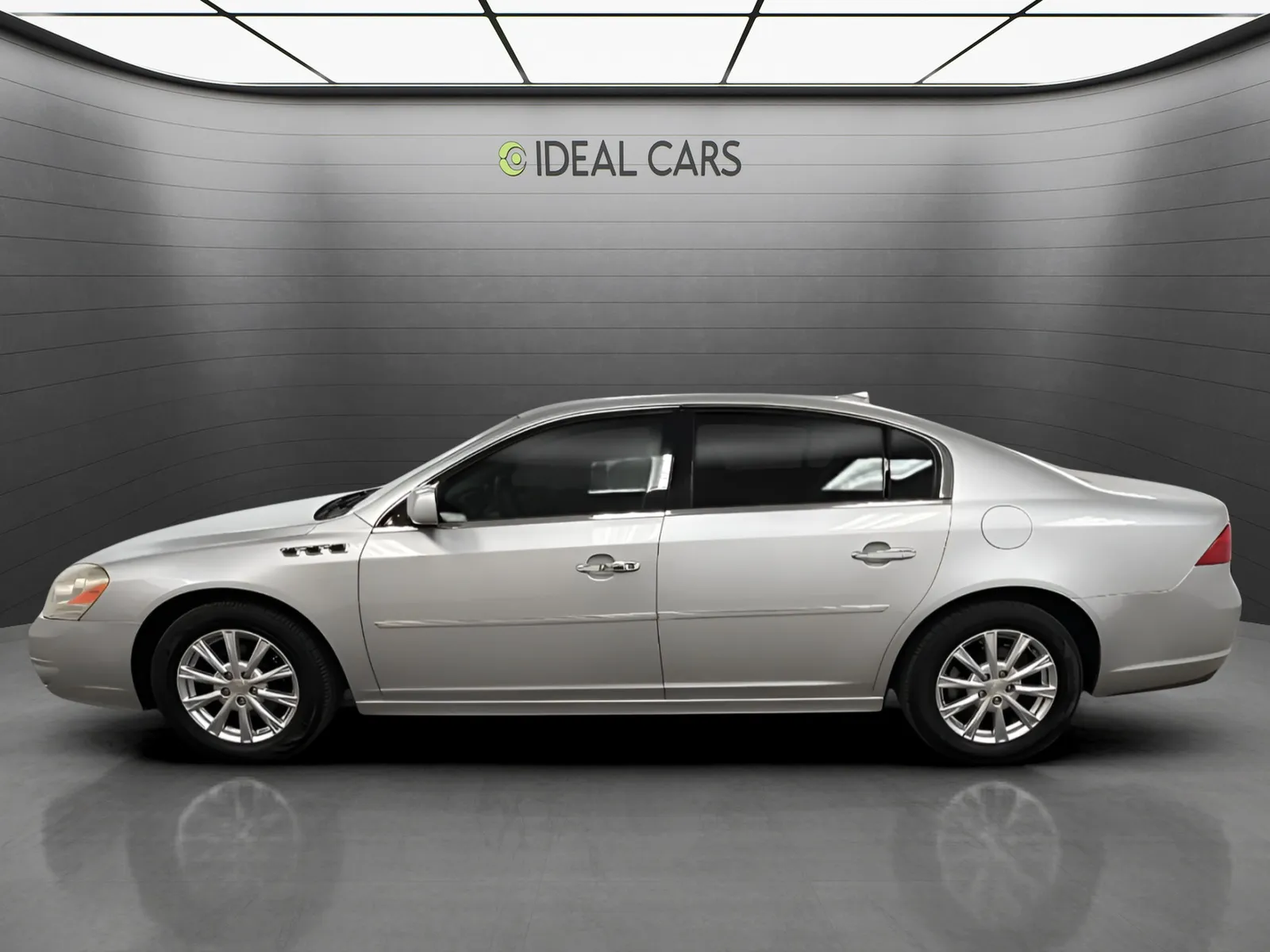 Buick Lucerne photo 8