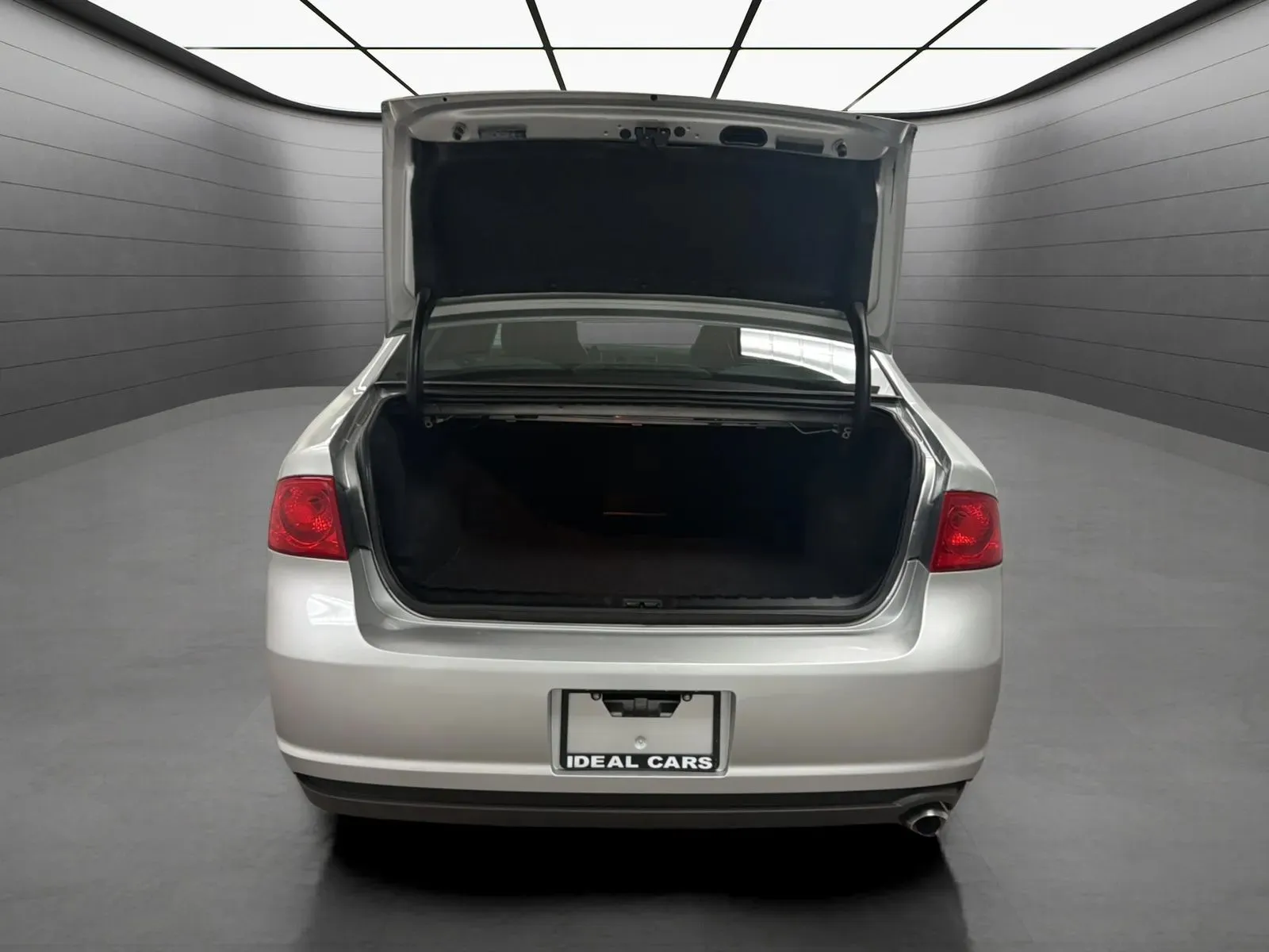 Buick Lucerne photo 17