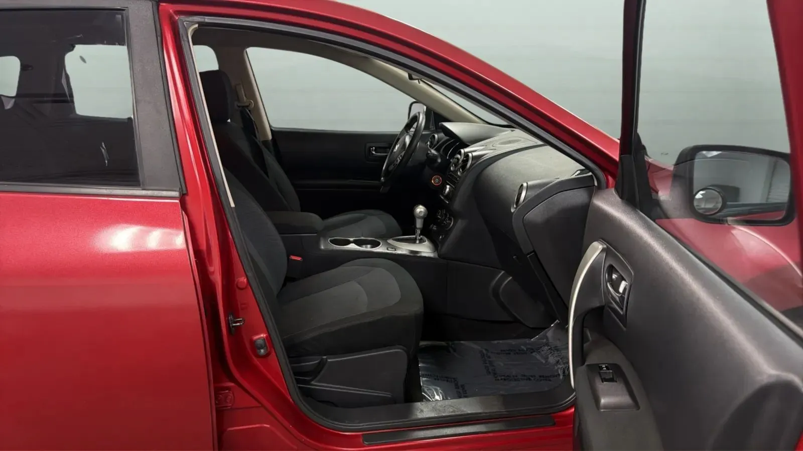 Nissan Rogue photo 20