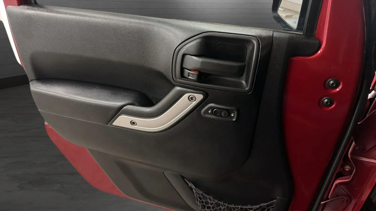 Jeep Wrangler photo 17