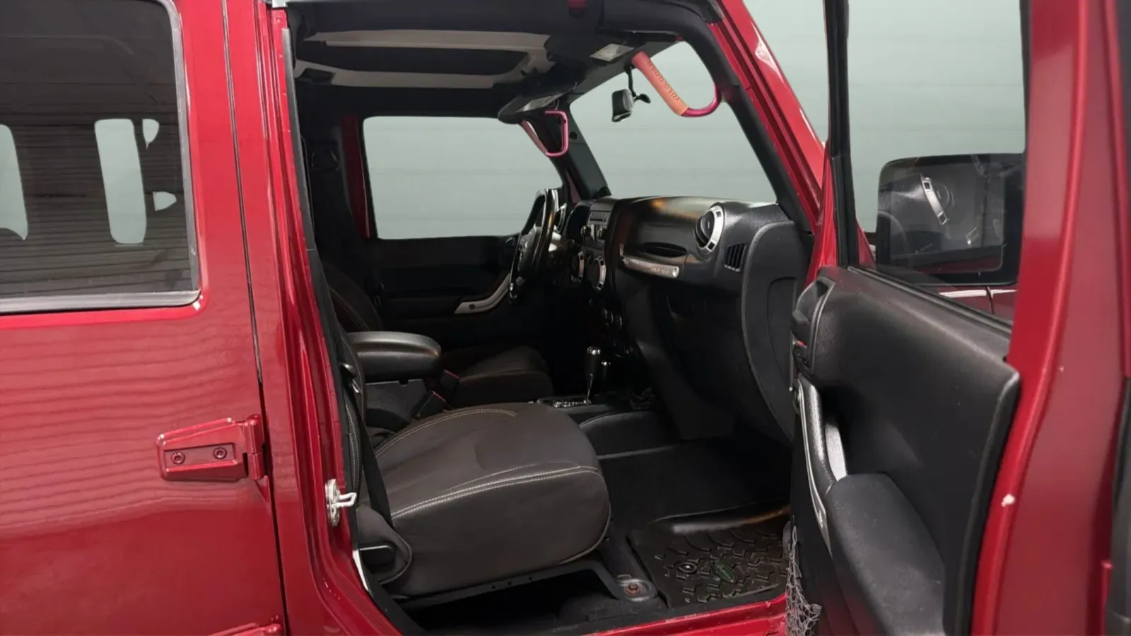Jeep Wrangler photo 21
