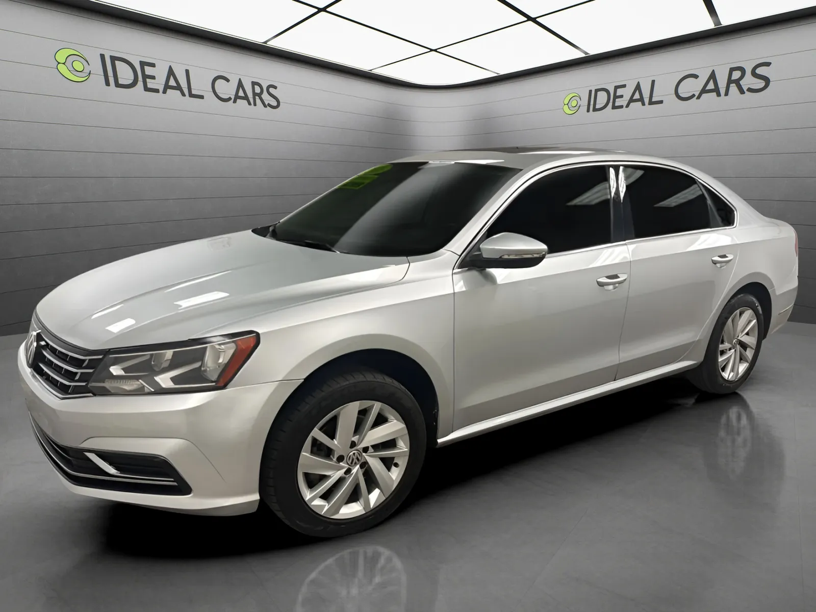 Silver 2018 Volkswagen Passat 2.0T SE for sale in Apache Junction, AZ