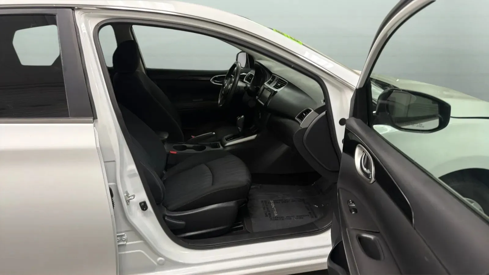 Nissan Sentra photo 19
