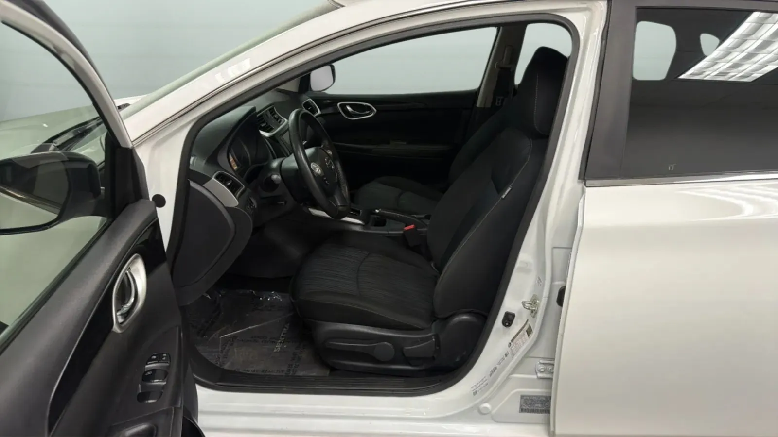 Nissan Sentra photo 18