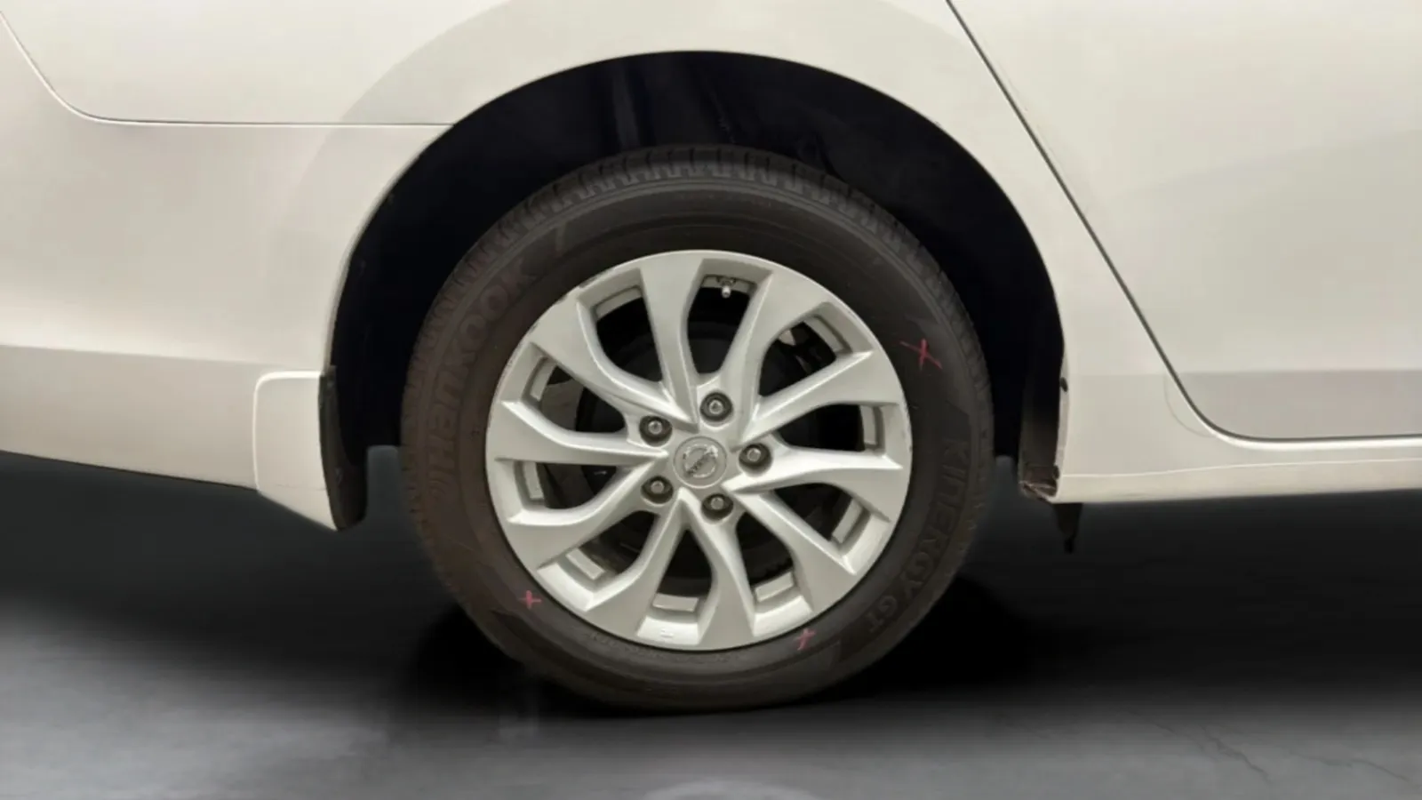 Nissan Sentra photo 28