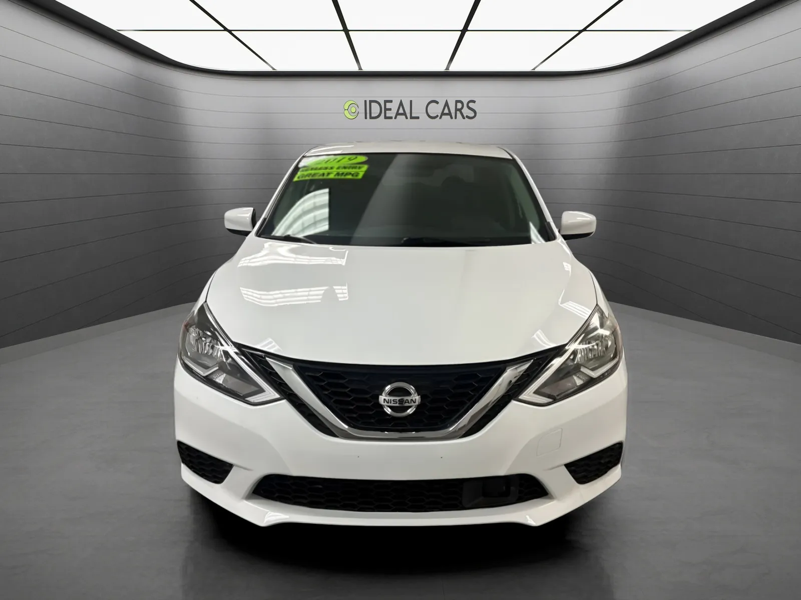 Nissan Sentra photo 2