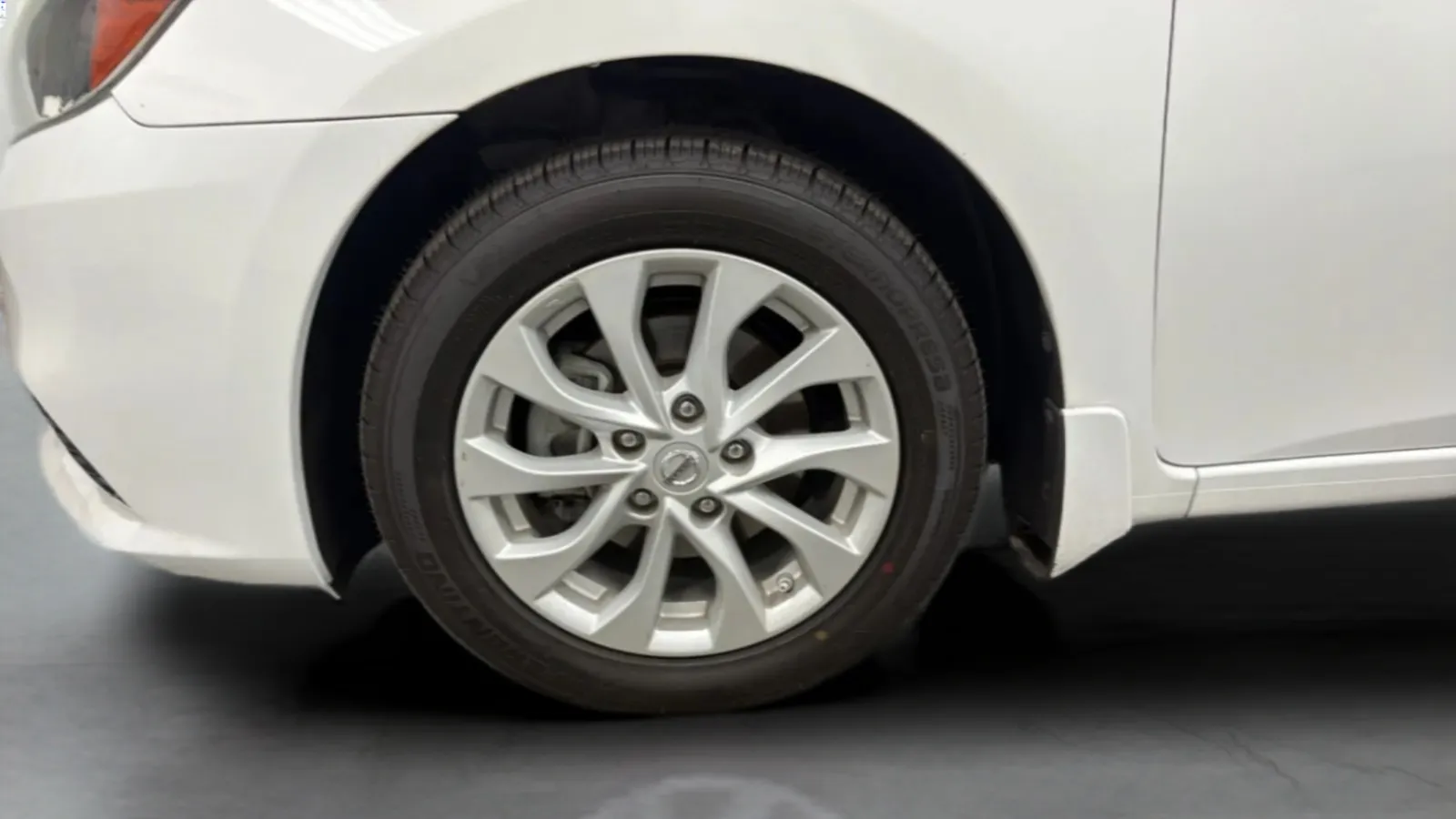 Nissan Sentra photo 30