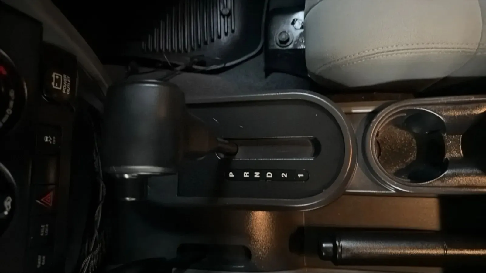 Jeep Wrangler photo 13