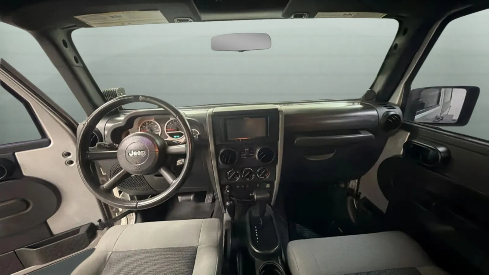 Jeep Wrangler photo 10